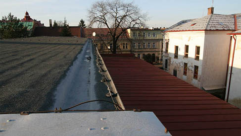 Oprava střechy na hale